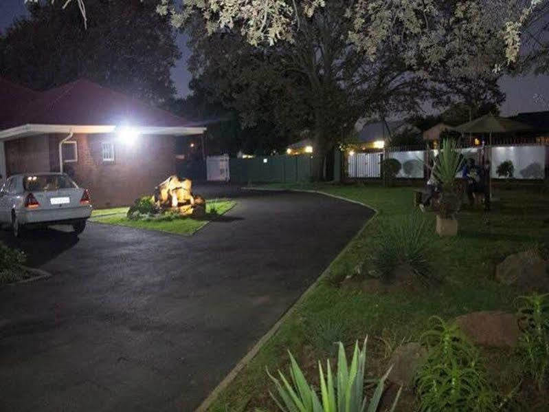 Acn International Regency Lodge Kempton Park Exteriér fotografie