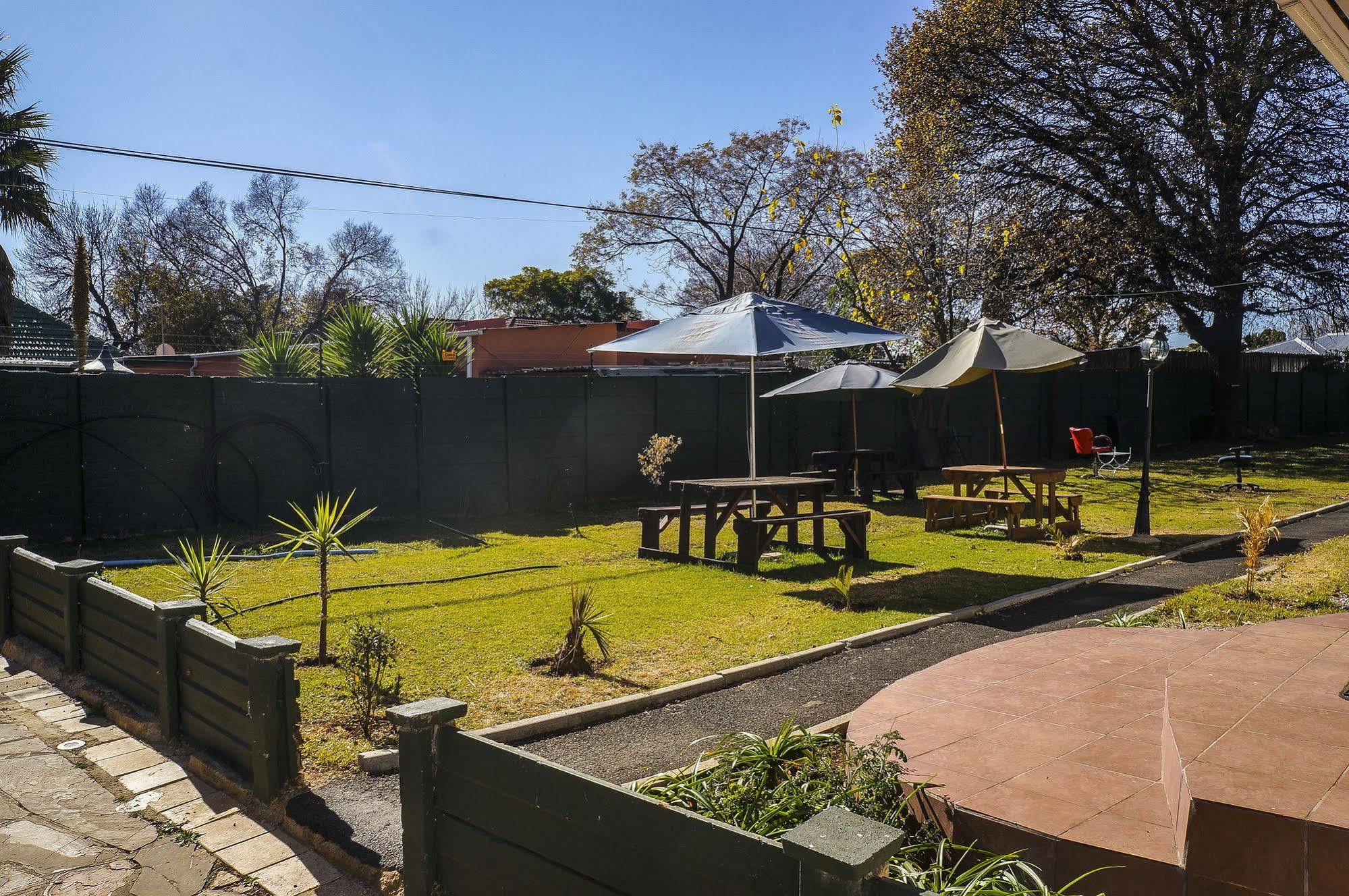 Acn International Regency Lodge Kempton Park Exteriér fotografie